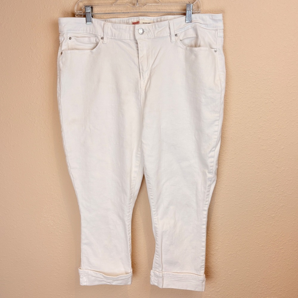 Signature by Levi Strauss Womens 18 Capri Jeans White Mid-Rise Cuffed Stretch